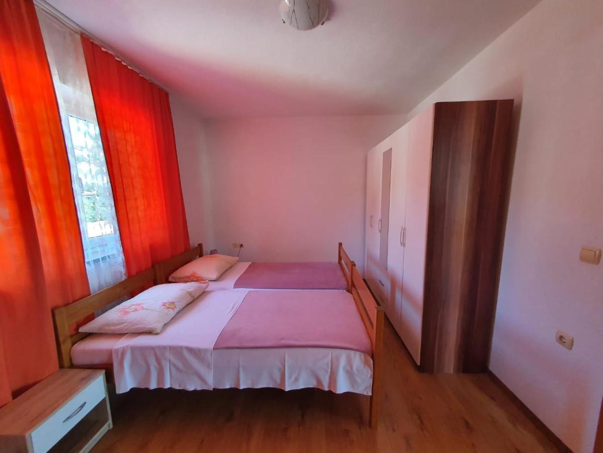 קוסטרנה Apartments Topalovic מראה חיצוני תמונה